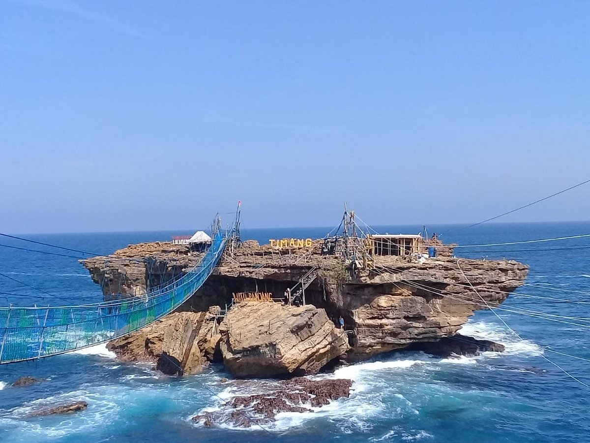 Sunset di Pantai Timang